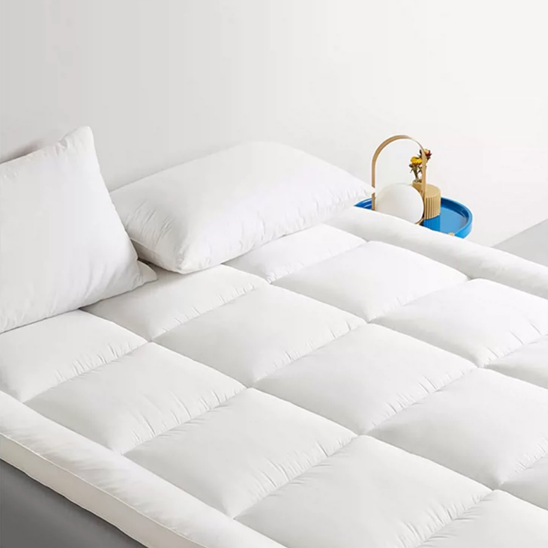 Bomull 233t Down-Alternative Microfiber Quilted 1500GSM Hotel Madrass Topper
